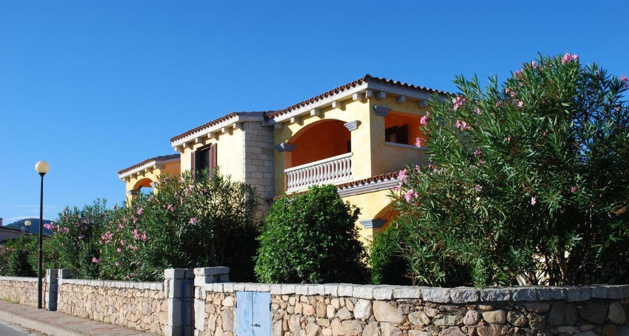 Residence Oasi E Oasi Blu Сан Теодоро Екстериор снимка