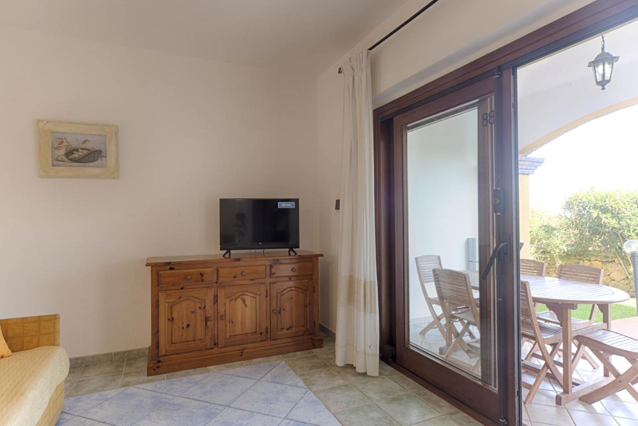 Residence Oasi E Oasi Blu Сан Теодоро Екстериор снимка