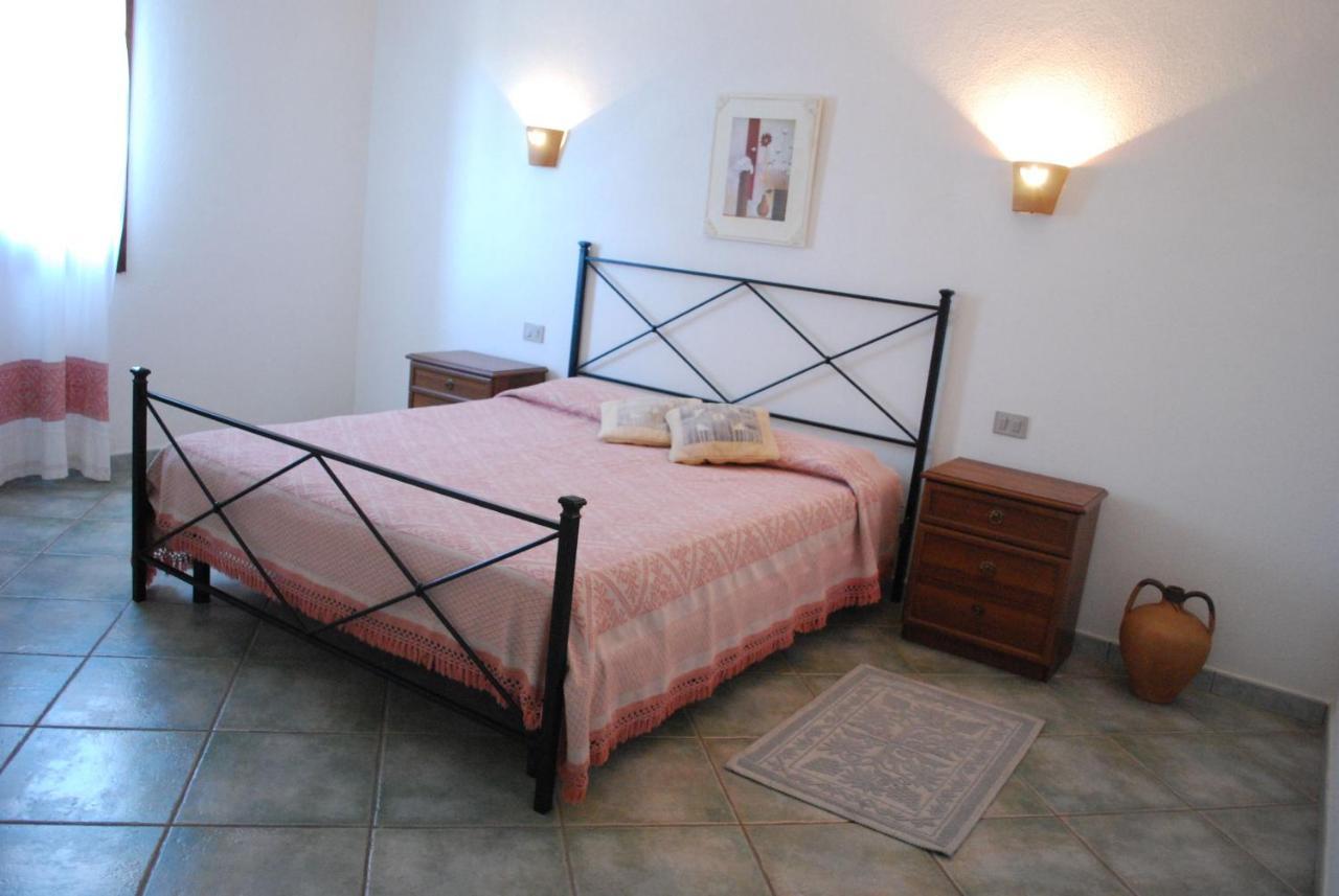 Residence Oasi E Oasi Blu Сан Теодоро Екстериор снимка