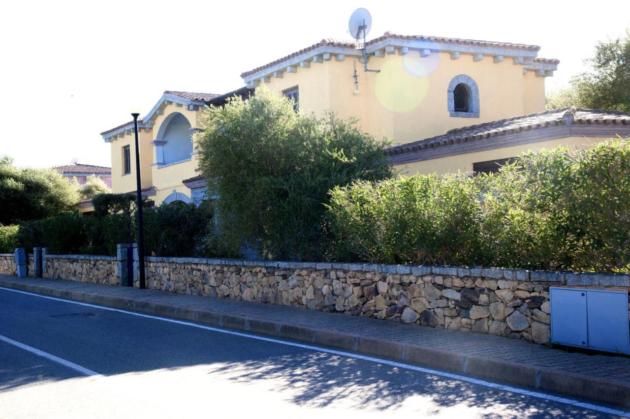 Residence Oasi E Oasi Blu Сан Теодоро Екстериор снимка