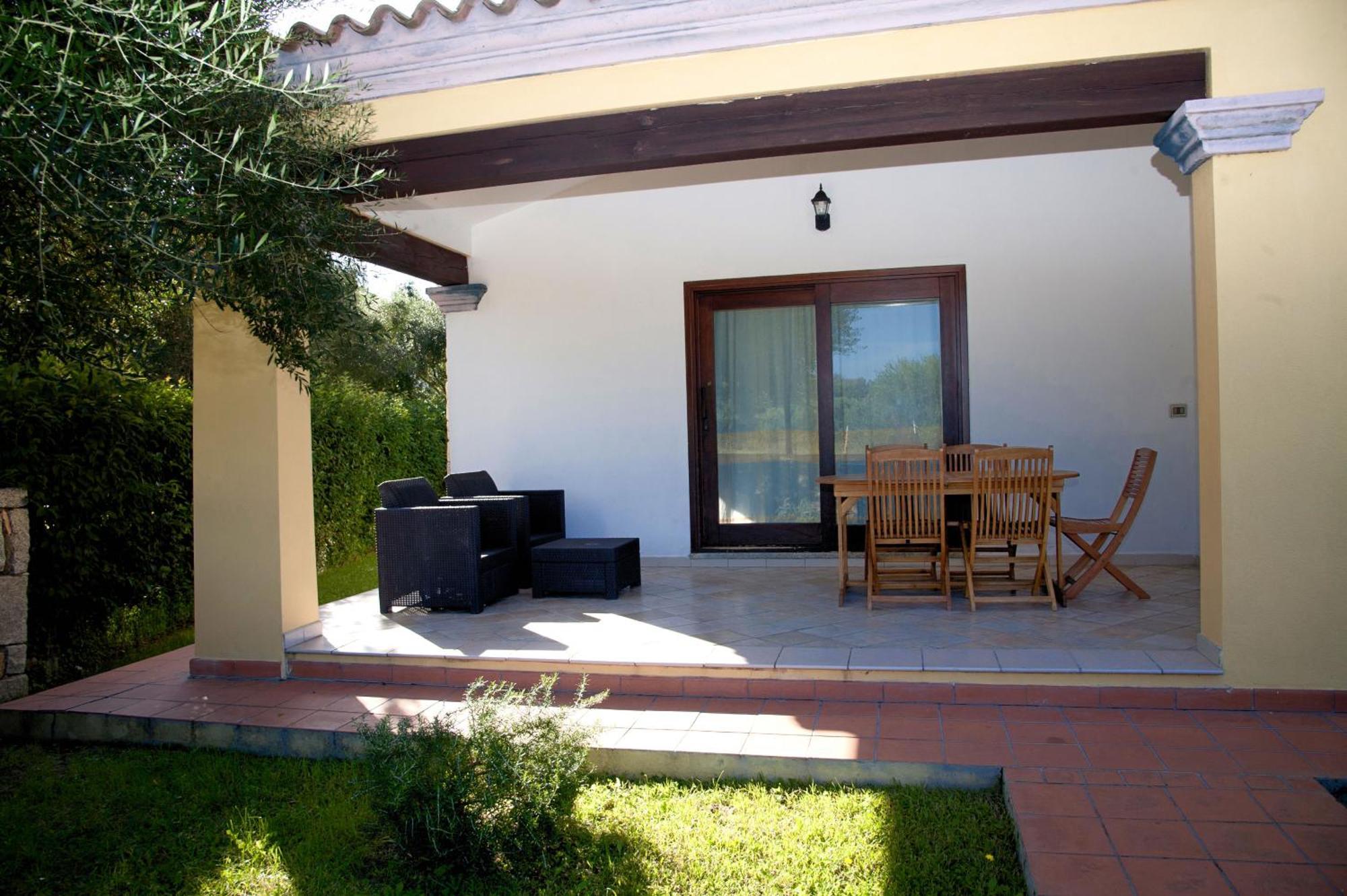 Residence Oasi E Oasi Blu Сан Теодоро Екстериор снимка